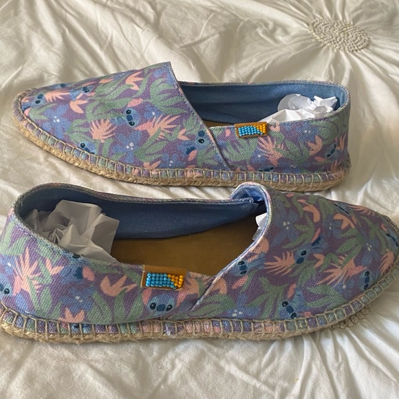 Ubuntu Lilo and Stitch Disney Espadrille Loafer Slip On Shoes Size 9.5 - Picture 14 of 14